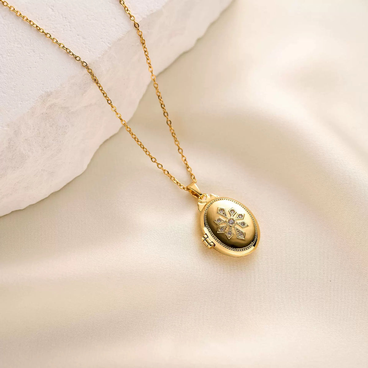 Necklace | SN316 | Amulet Photo II