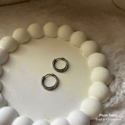 Hoop Earring | Plum Twist | Silver