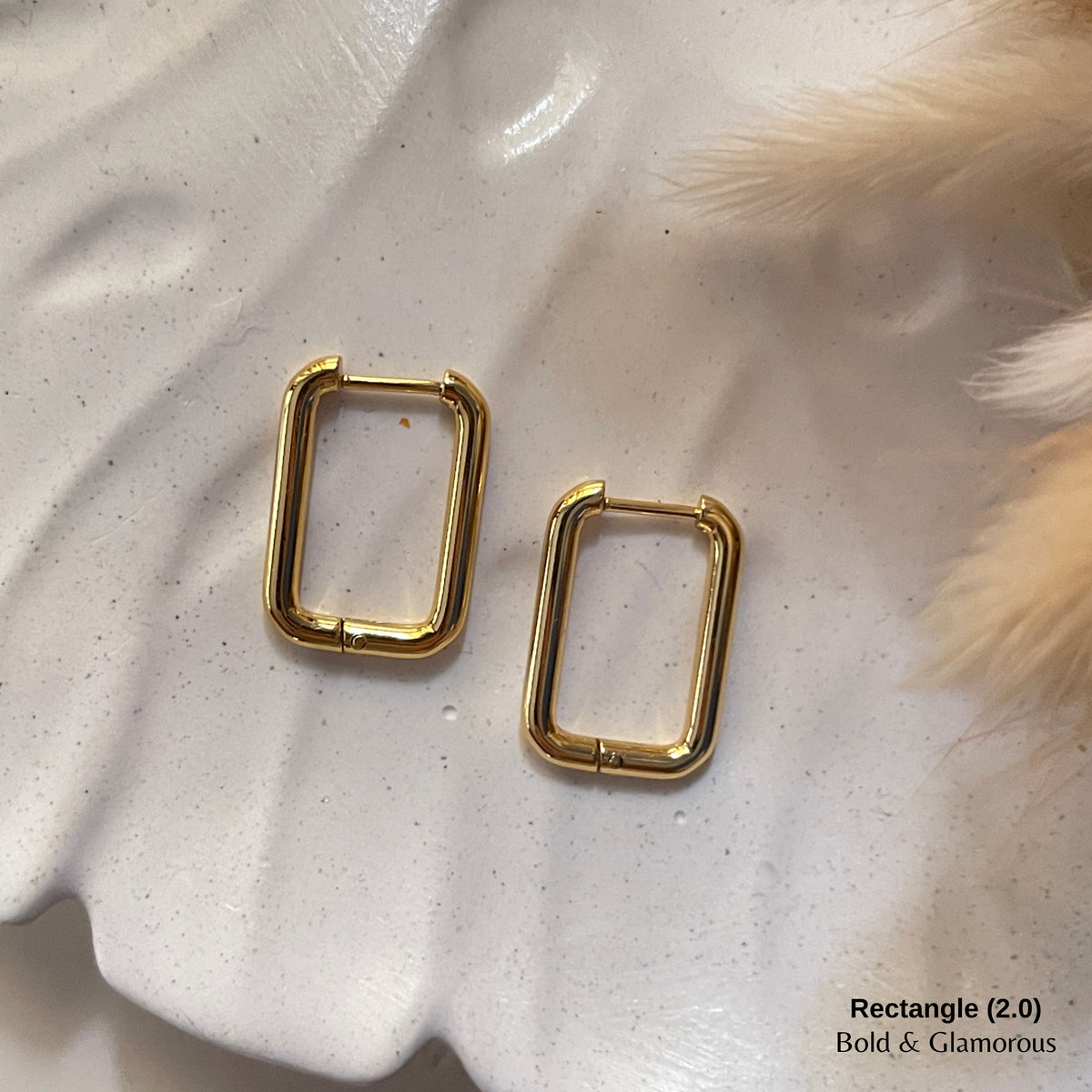 Shape Hoop Earring 2.0 | Rectangle | Gold