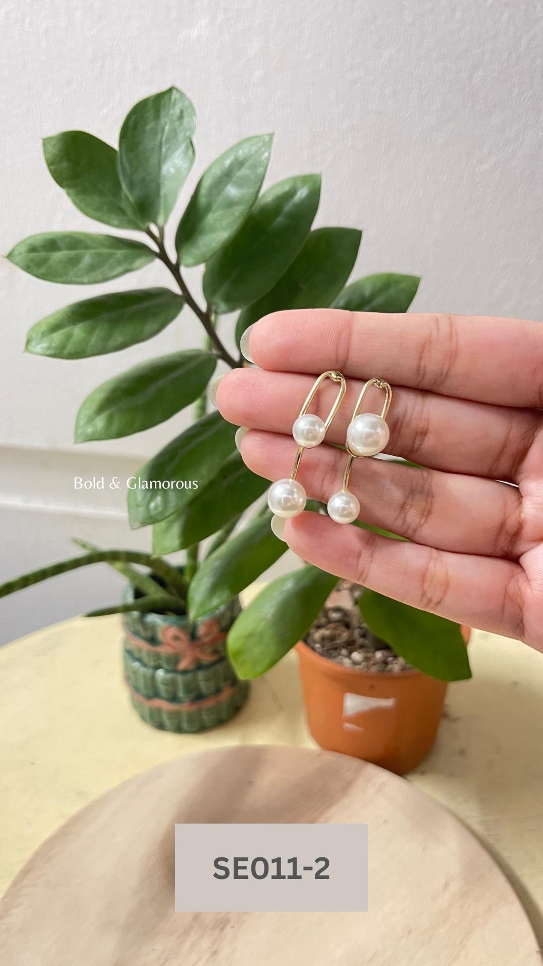 Minimalistic Pearl Earring | SE011