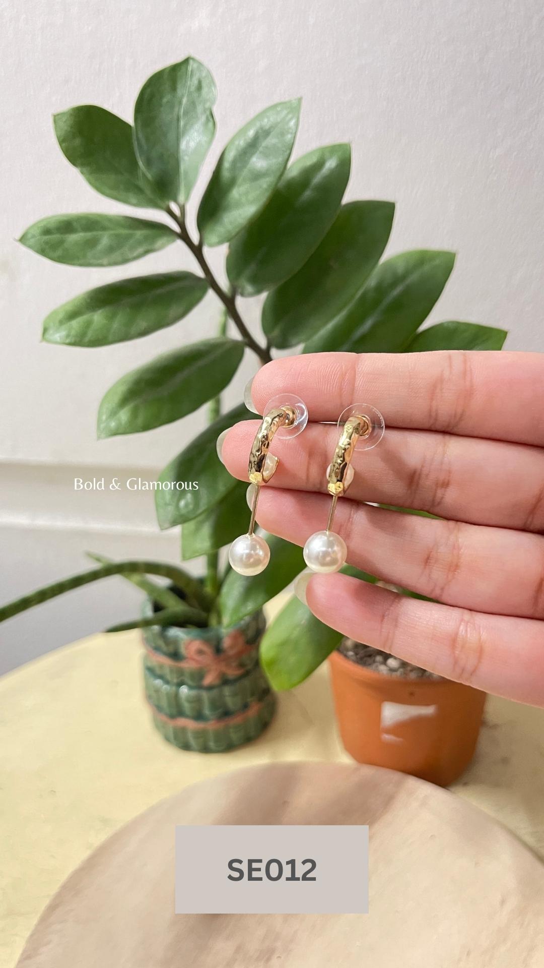 Minimalistic Pearl Earring | SE012