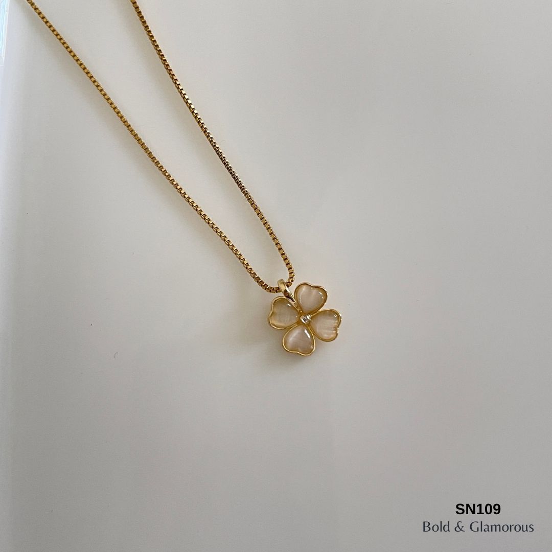 Necklace | SN109 | White Flower