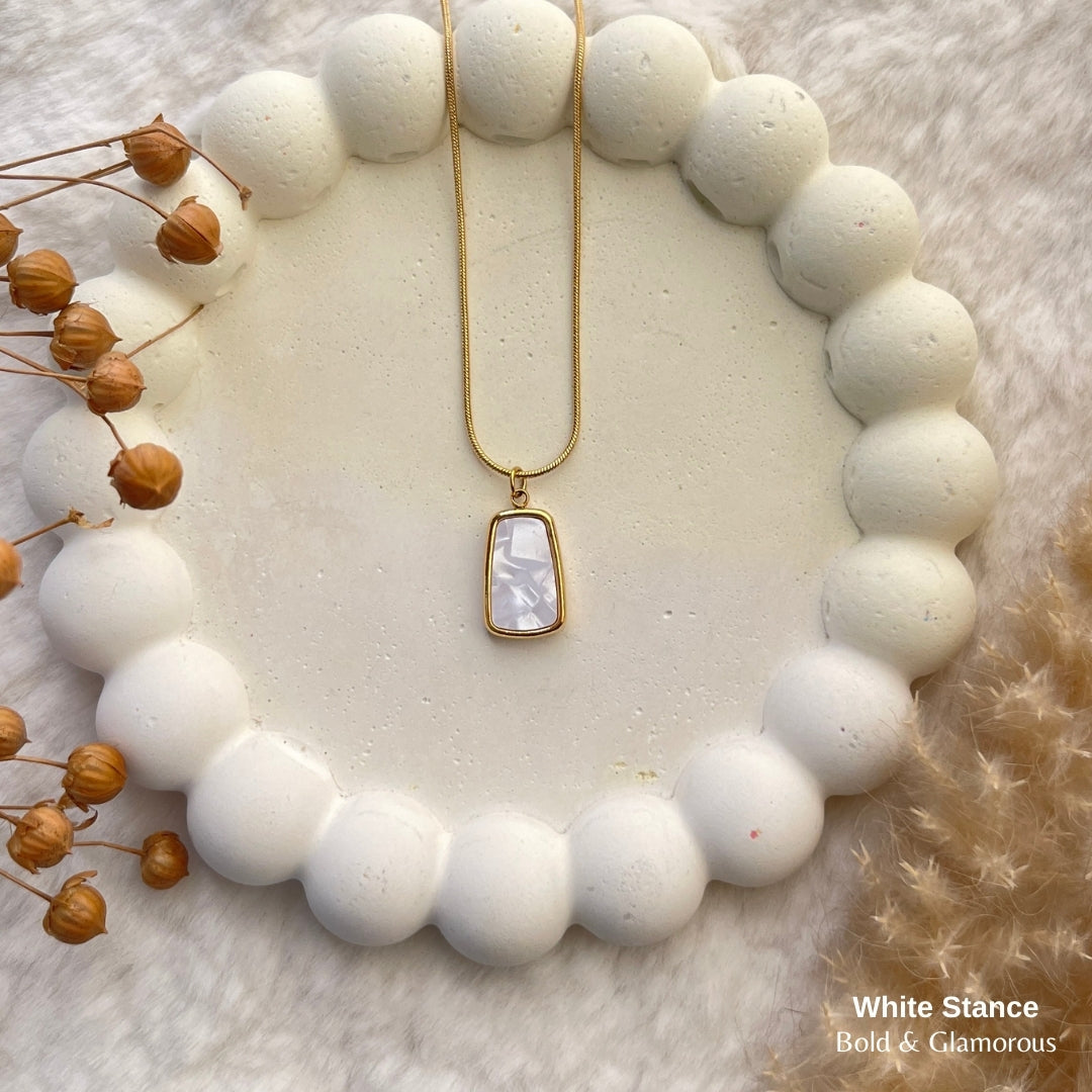 Necklace | SN207 | White Stance