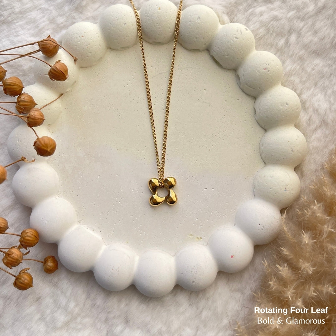 Necklace | SN209 | Rotating Four Leaf