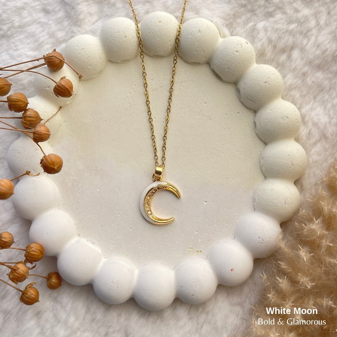 Necklace | SN210 | White Moon