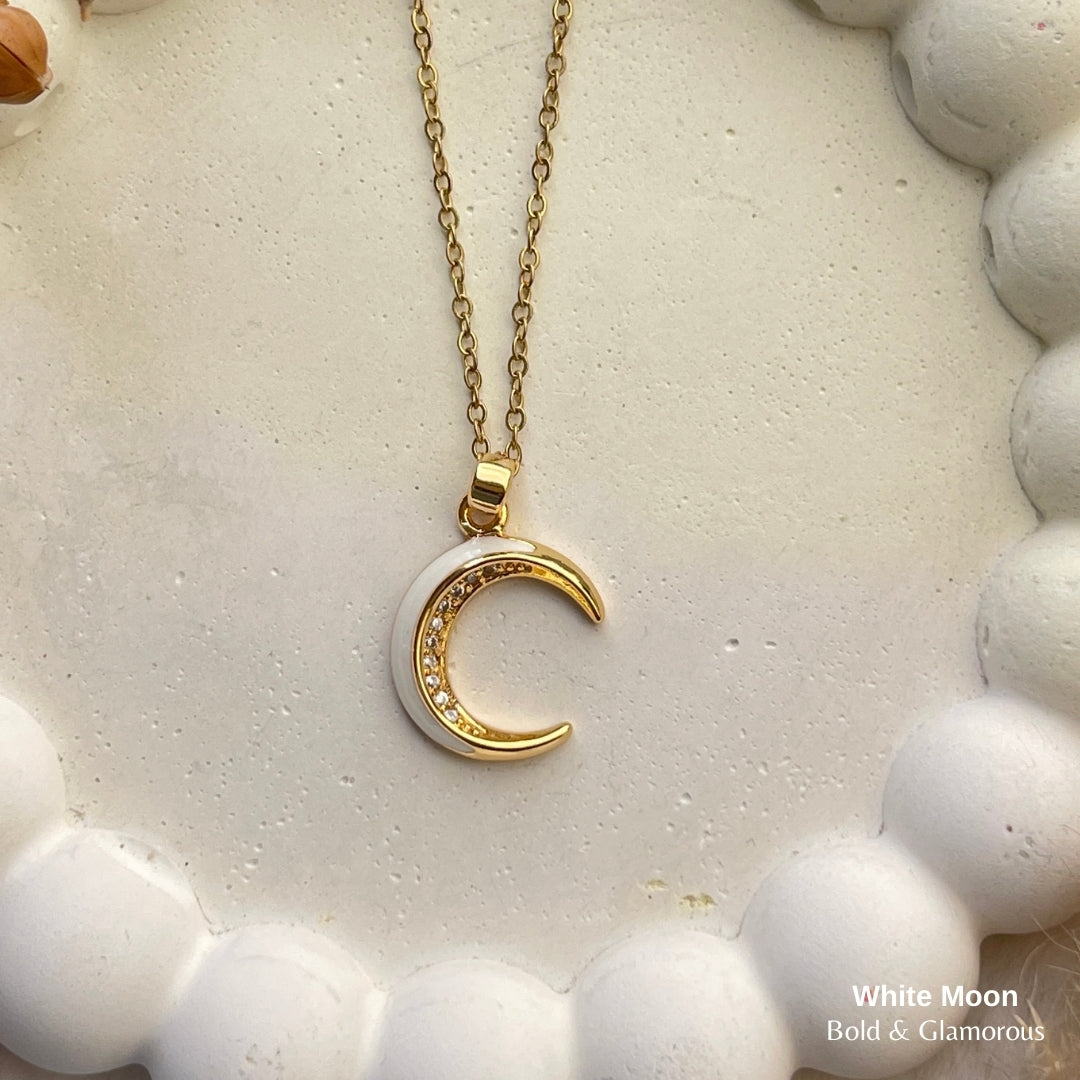 Necklace | SN210 | White Moon