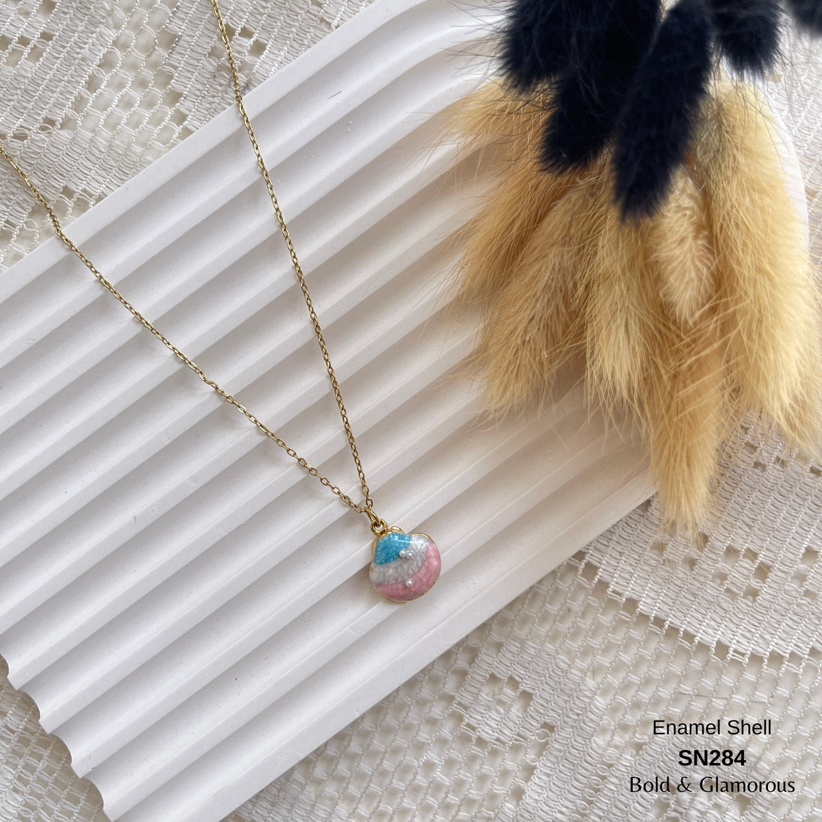 Necklace | SN284 | Enamel Shell