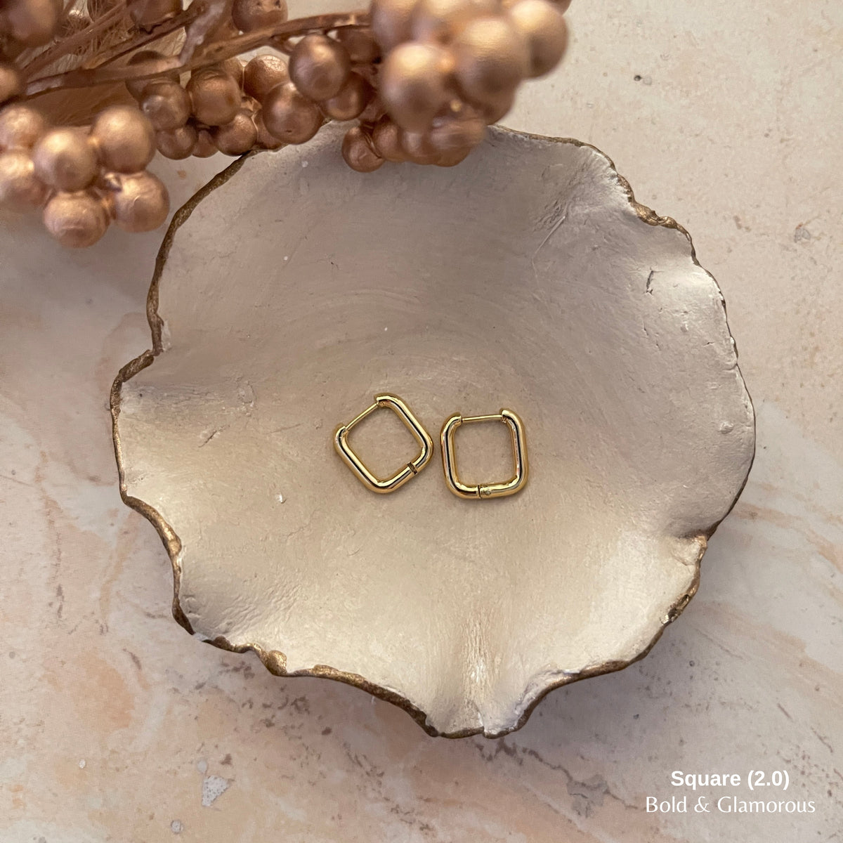 Shape Hoop Earring 2.0 | Square | Gold