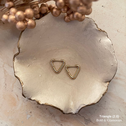 Shape Hoop Earring 2.0 | Triangle | Gold