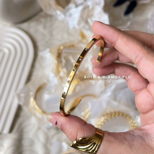 Cuff Bracelet | CB022 | Five Diamonds