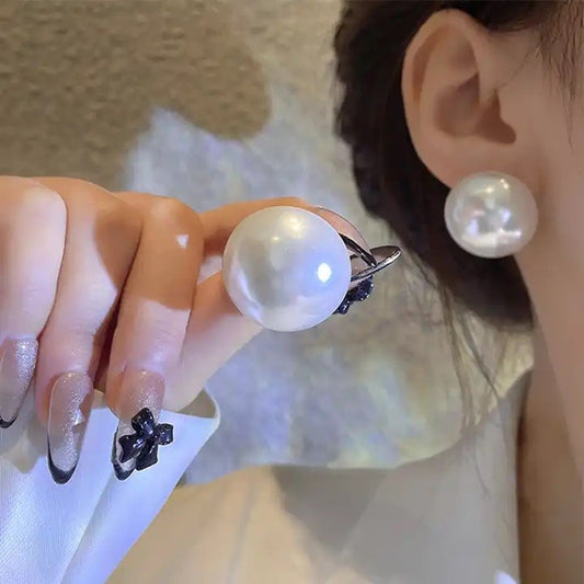 Half Pearl Stud Earring | SE038