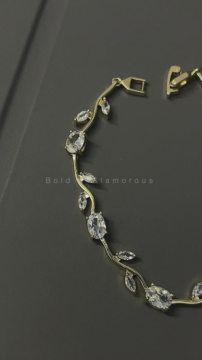 Zircon Tulip Bracelet | White